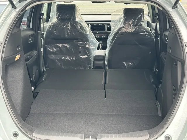 フィット(ホンダ)e：HEV ホーム登録済未使用車 6