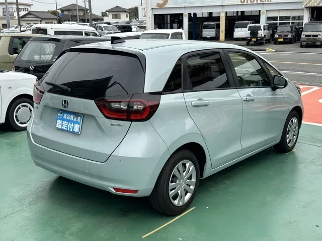 フィット(ホンダ)e：HEV ホーム登録済未使用車 7