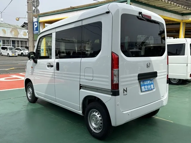 N-VAN(ホンダ)Gタイプ AT ４WD届出済未使用車 2