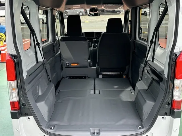 N-VAN(ホンダ)Gタイプ AT ４WD届出済未使用車 8