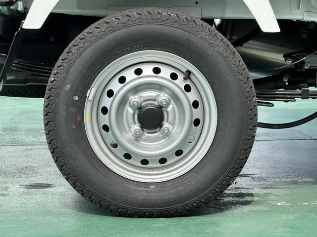 キャリートラック(スズキ)クリッパートラックDX４WD農繁 MT届出済未使用車 10