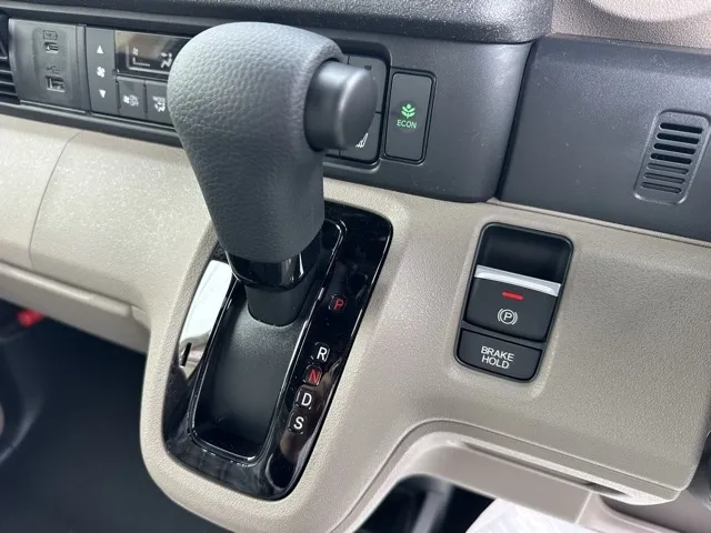 N-BOX(ホンダ)JOY届出済未使用車 18