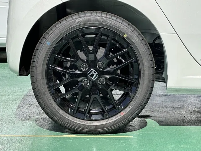 N-ONE(ホンダ)ＲＳ ６ＭＴ届出済未使用車 11