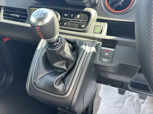 N-ONE(ホンダ)ＲＳ ６ＭＴ届出済未使用車 16