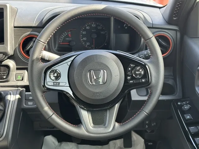 N-ONE(ホンダ)ＲＳ ６ＭＴ届出済未使用車 6