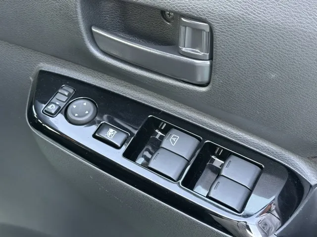 eKクロススペース(三菱)Ｍ中古車 12