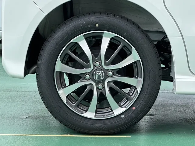 N-BOX(ホンダ)N-BOXカスタム届出済未使用車 12