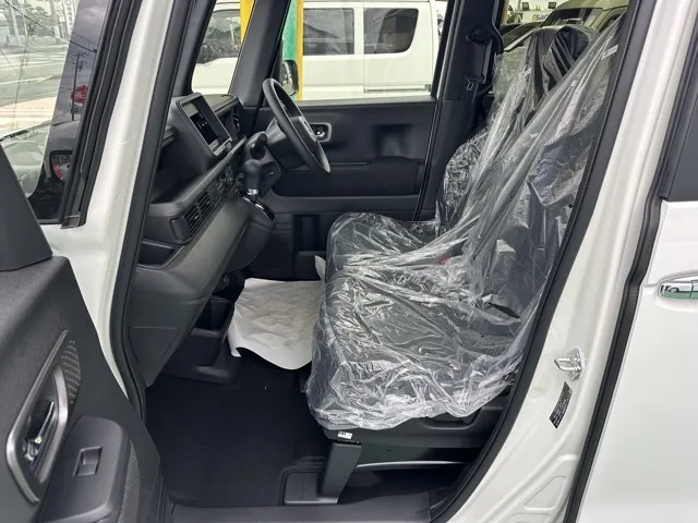 N-BOX(ホンダ)N-BOXカスタム届出済未使用車 3
