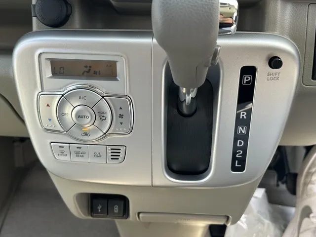 エブリイ(スズキ)PZターボハイルーフ 4WD バックカメラ付Dオーディオ 届出済未使用車 15