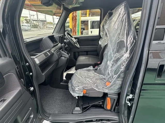 N-VAN(ホンダ)プラススタイルFUN AT届出済未使用車 3