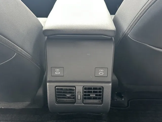 bZ4X(トヨタ)Z中古車 7