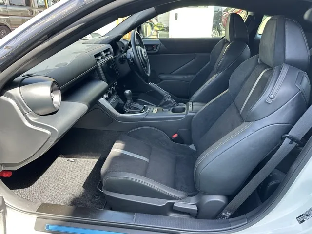 GR86(トヨタ)RZ AT中古車 3