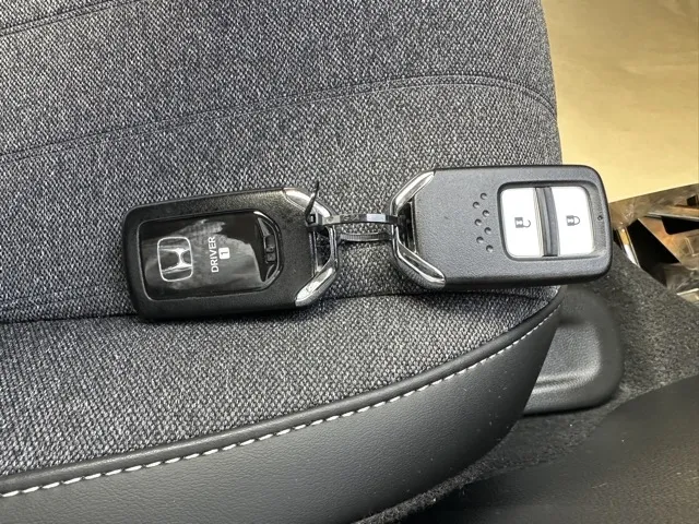 フィット(ホンダ)e：HEV ホーム ブラックスタイル中古車 25