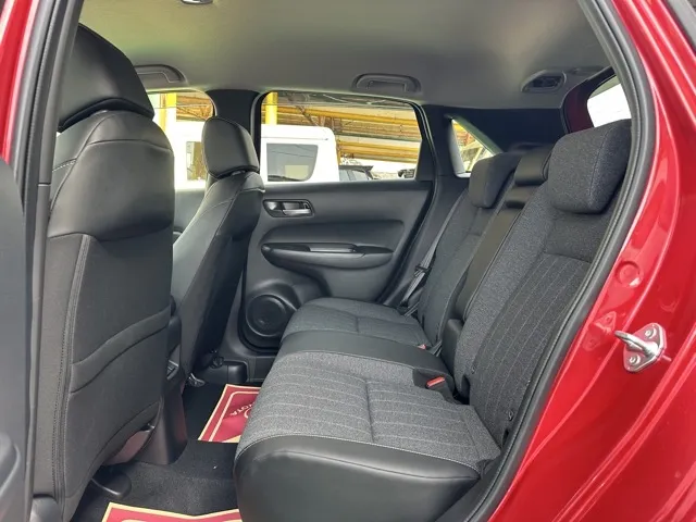 フィット(ホンダ)e：HEV ホーム ブラックスタイル中古車 4