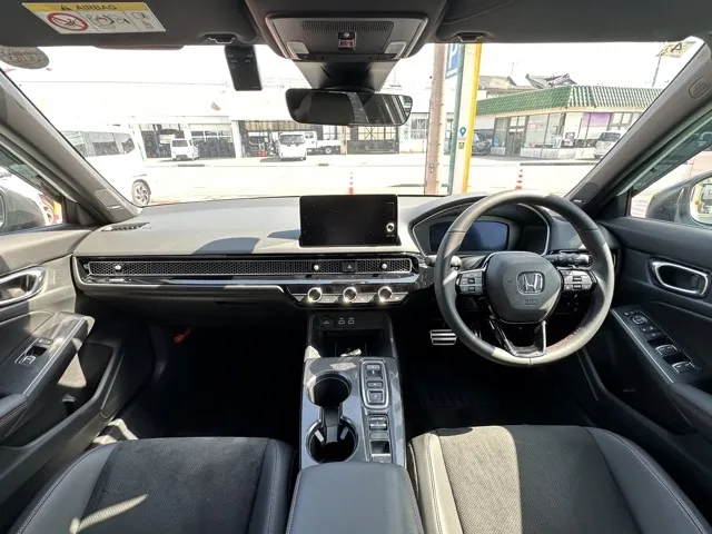 シビック(ホンダ)e：HEV中古車 5