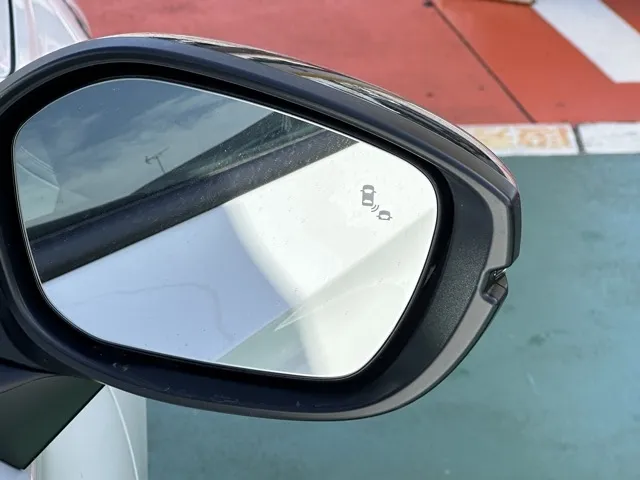シビック(ホンダ)e：HEV中古車 11