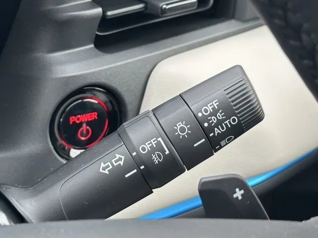 ヴェゼル(ホンダ)ｅ：ＨＥＶ　Ｚ PLaYパッケージ登録済未使用車 16