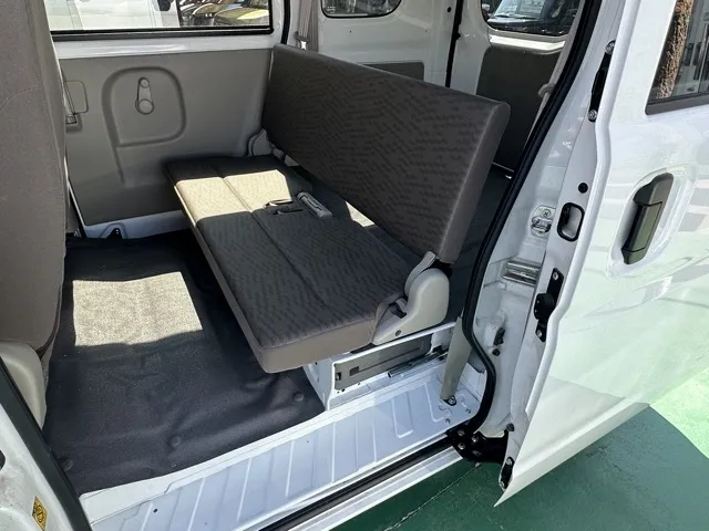 エブリイ(スズキ)NV１００クリッパーDX 4WD 5AGSレンタＵＰ 4