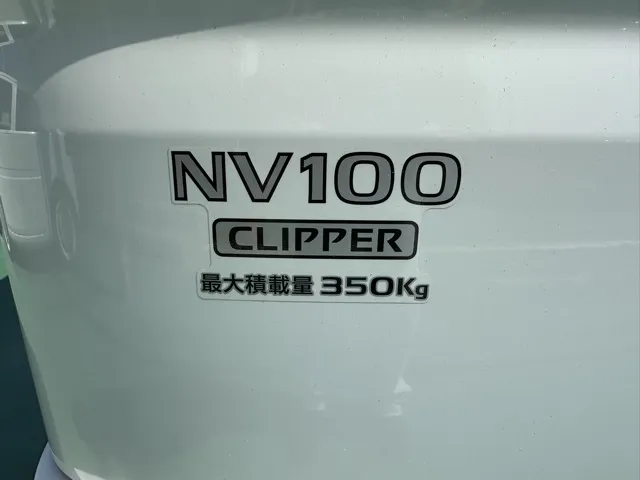 エブリイ(スズキ)NV１００クリッパーDX 4WD 5AGSレンタＵＰ 7