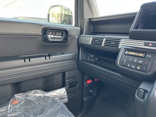 N-VAN(ホンダ)FUN 4WD届出済未使用車 18