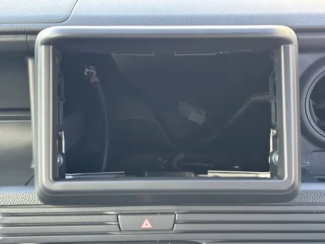 N-VAN(ホンダ)Gタイプ MT ４WD届出済未使用車 13