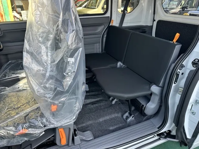 N-VAN(ホンダ)Gタイプ MT ４WD届出済未使用車 4