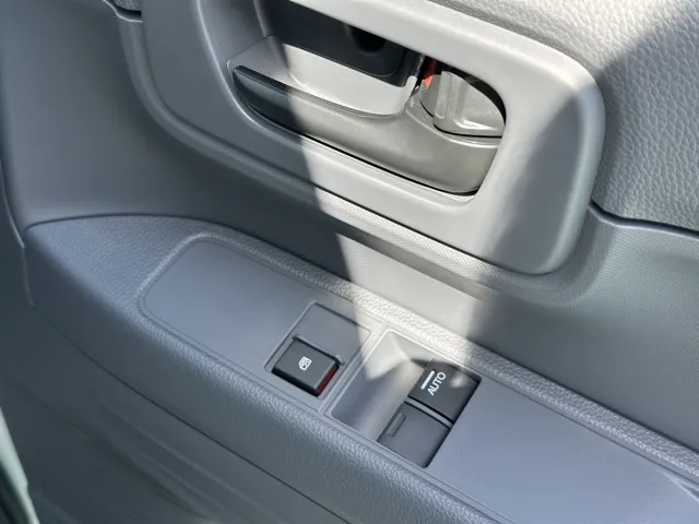 N-VAN(ホンダ)Gタイプ MT ４WD届出済未使用車 11