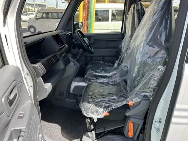 N-VAN(ホンダ)Gタイプ MT ４WD届出済未使用車 3