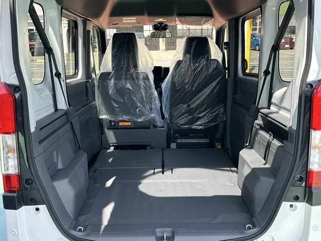 N-VAN(ホンダ)Gタイプ MT ４WD届出済未使用車 8
