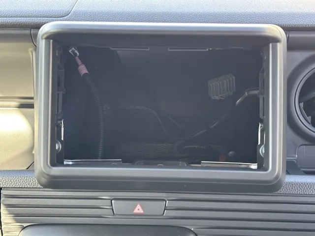 N-VAN(ホンダ)Gタイプ MT ４WD届出済未使用車 13