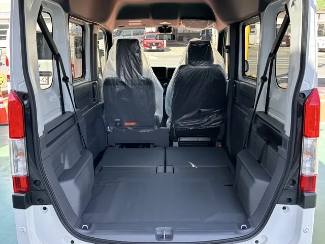 N-VAN(ホンダ)Gタイプ MT ４WD届出済未使用車 8