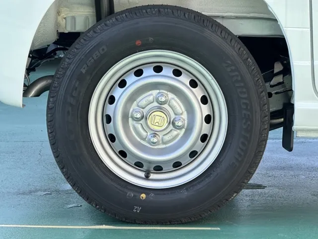 N-VAN(ホンダ)Gタイプ MT ４WD届出済未使用車 10