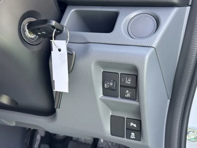 N-VAN(ホンダ)Gタイプ MT ４WD届出済未使用車 12