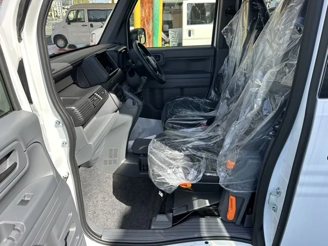 N-VAN(ホンダ)Gタイプ MT ４WD届出済未使用車 3