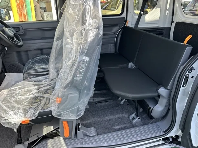 N-VAN(ホンダ)Gタイプ MT ４WD届出済未使用車 4