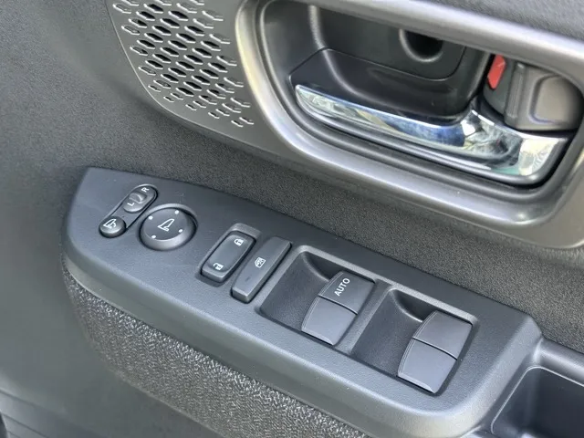 N-BOX(ホンダ)N-BOXカスタム届出済未使用車 13