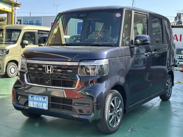 N-BOX(ホンダ)N-BOXカスタム届出済未使用車 1