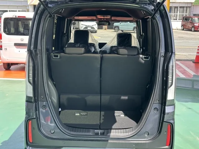 N-BOX(ホンダ)N-BOXカスタム届出済未使用車 9