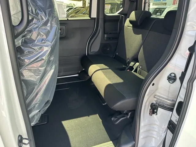 N-BOX(ホンダ)N-BOXカスタム 両側PSD届出済未使用車 4