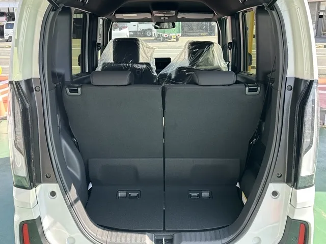 N-BOX(ホンダ)N-BOXカスタム届出済未使用車 9