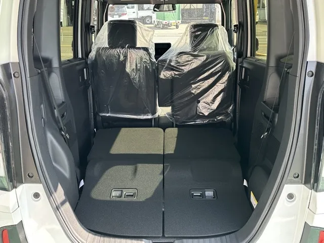 N-BOX(ホンダ)N-BOXカスタム届出済未使用車 10