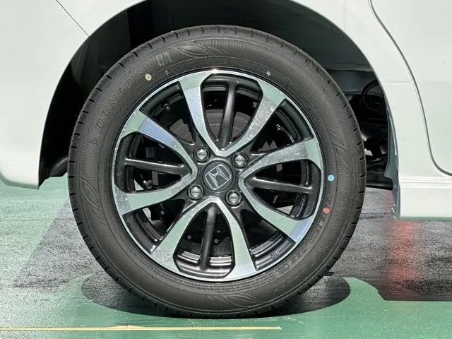 N-BOX(ホンダ)N-BOXカスタム届出済未使用車 12