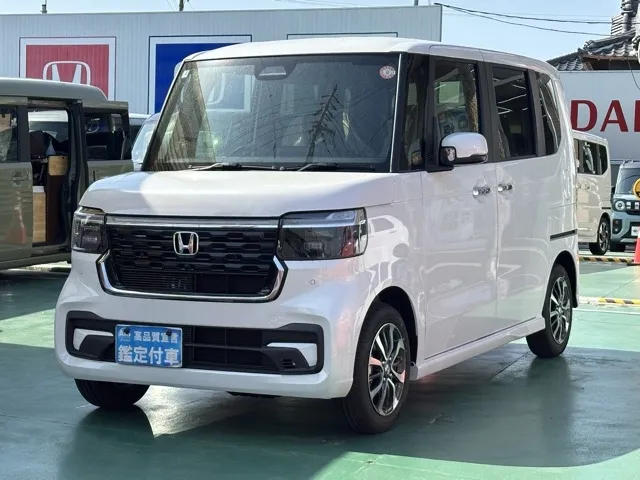 N-BOX(ホンダ)N-BOXカスタム届出済未使用車 1