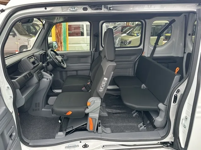 N-VAN(ホンダ)Gタイプ AT届出済未使用車 10