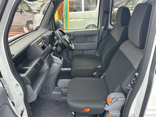 N-VAN(ホンダ)Gタイプ AT届出済未使用車 3