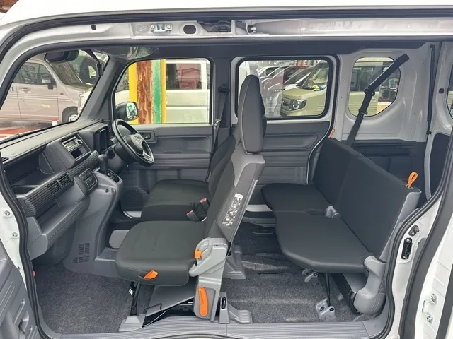 N-VAN(ホンダ)Gタイプ AT届出済未使用車 4