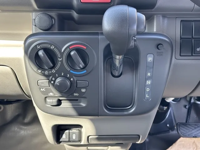 クリッパー(ニッサン)DX GLパッケージ CVT届出済未使用車 14