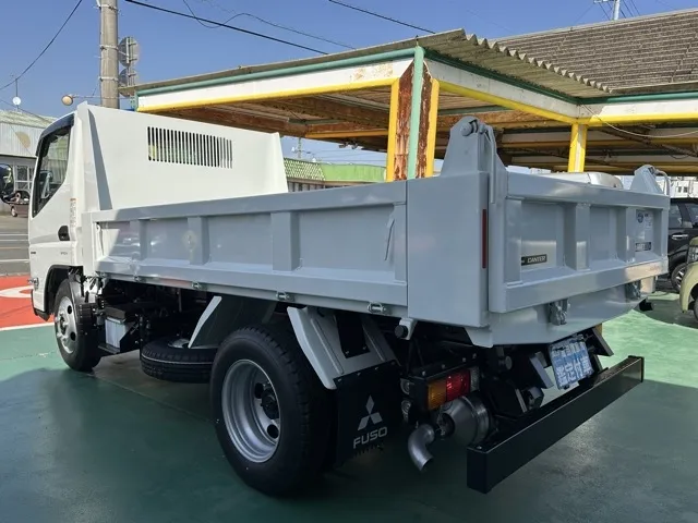 キャンター(三菱)全低床キョウカダンプ ３ｔ登録済未使用車 25