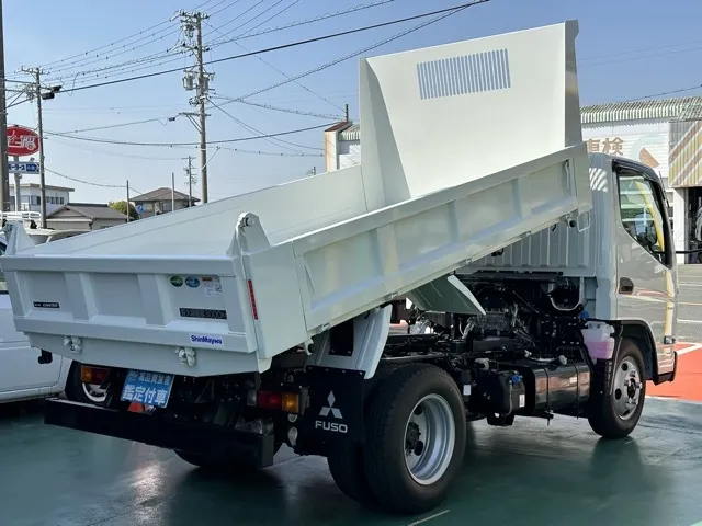 キャンター(三菱)全低床キョウカダンプ ３ｔ登録済未使用車 3