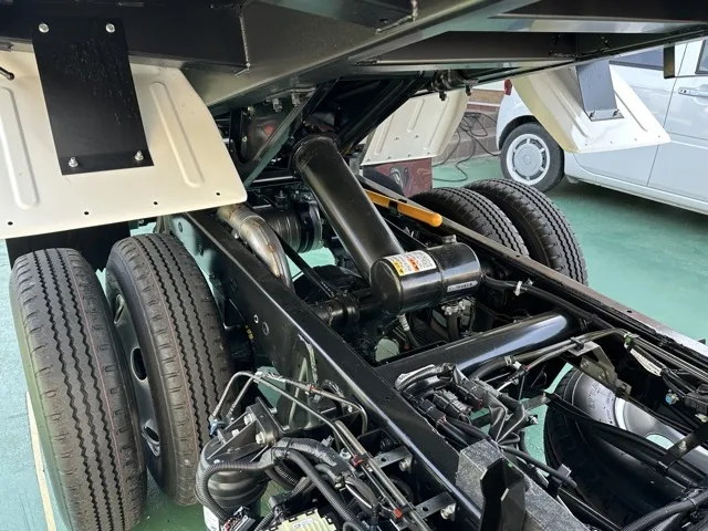 キャンター(三菱)全低床キョウカダンプ ３ｔ登録済未使用車 5